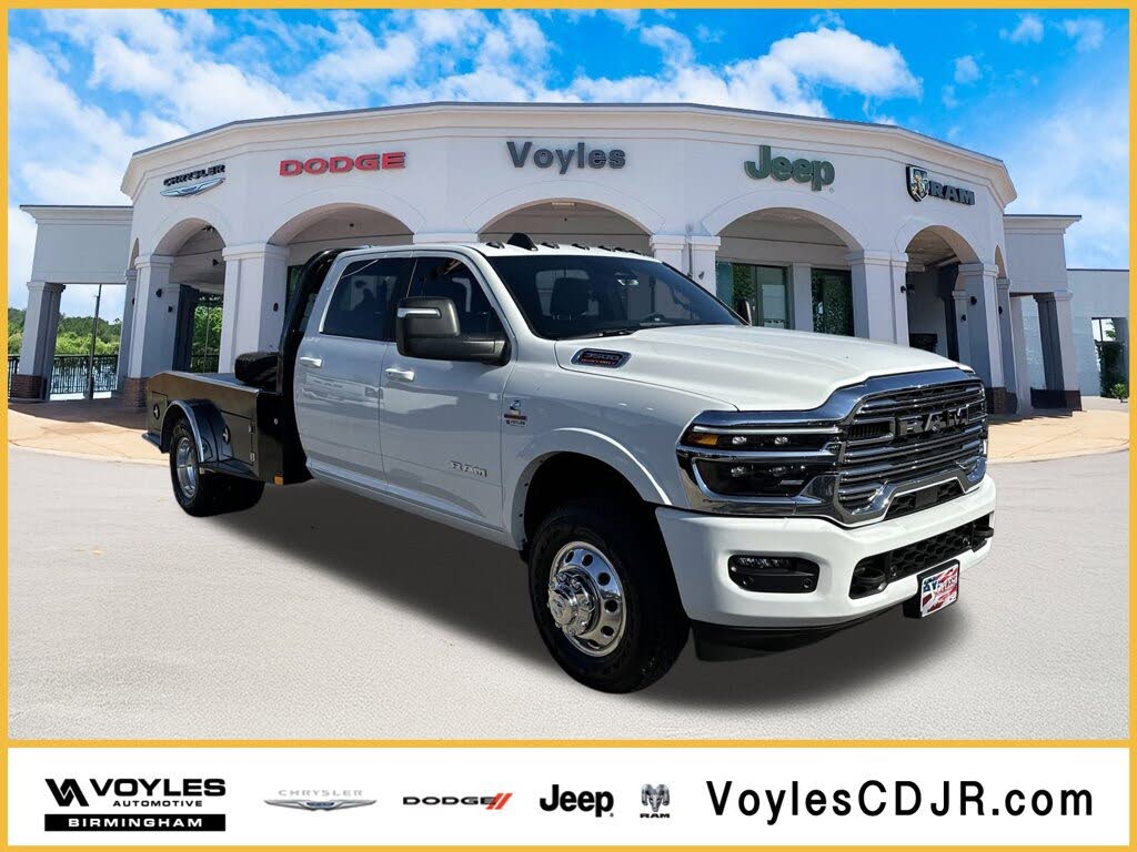 2026 RAM 3500 Chassis Big Horn Crew Cab LB DRW 4WD