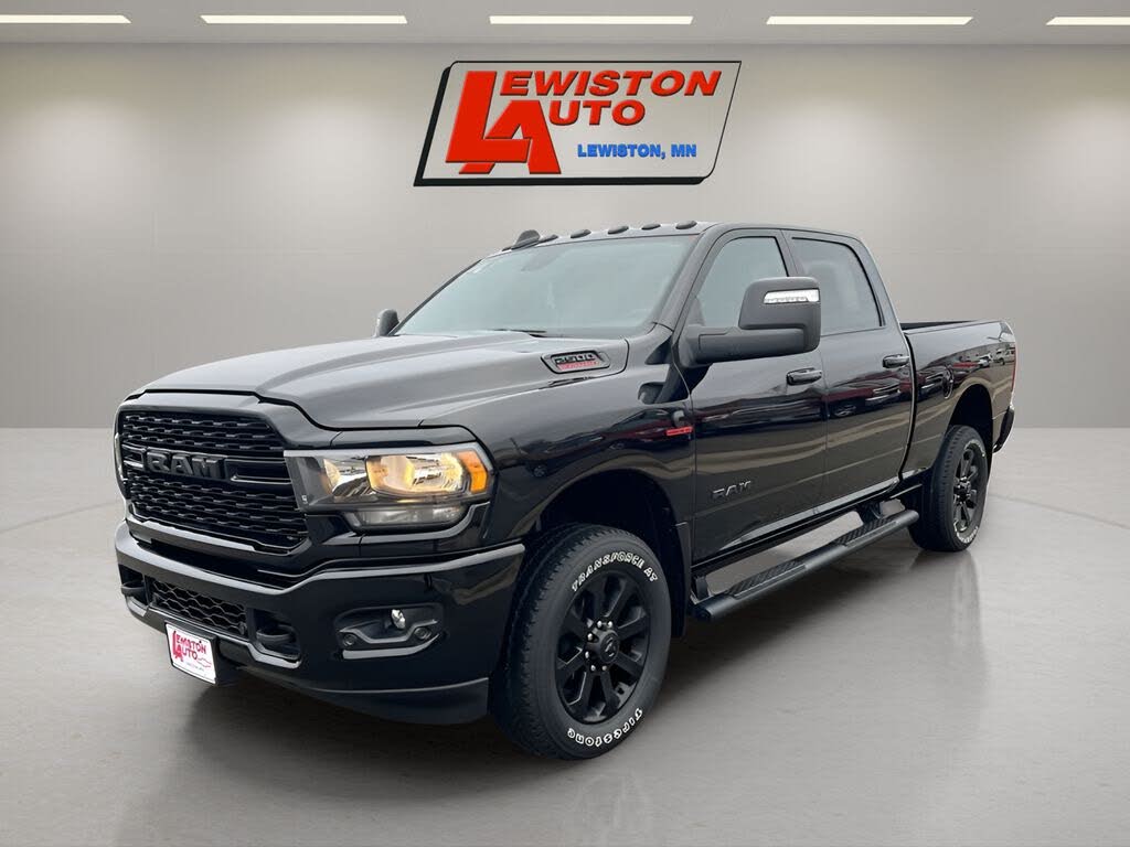 2023 RAM 2500 Big Horn Crew Cab 4WD