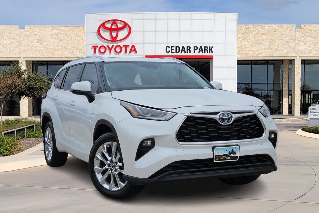 2023 Toyota Highlander Hybrid Limited FWD