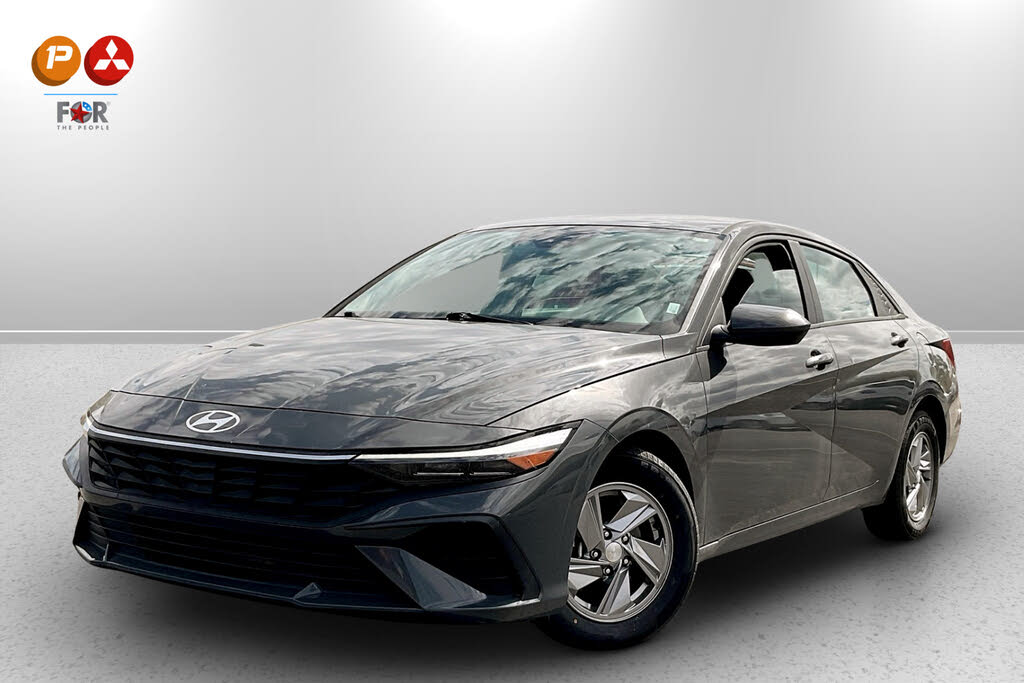 2024 Hyundai Elantra SE FWD