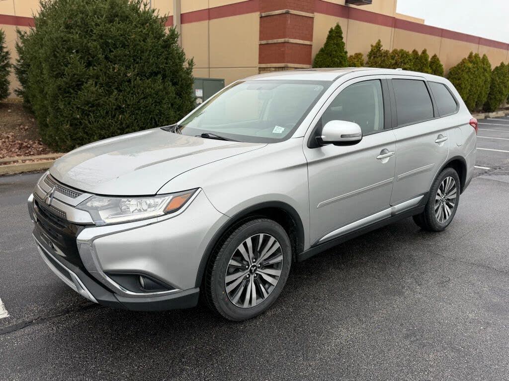 2019 Mitsubishi Outlander SE FWD