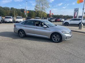 Volkswagen Jetta SE FWD