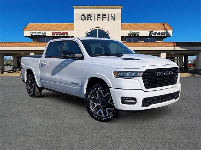 2026 RAM 1500 Laramie Crew Cab 4WD