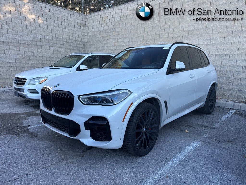 2023 BMW X5 M50i xDrive AWD