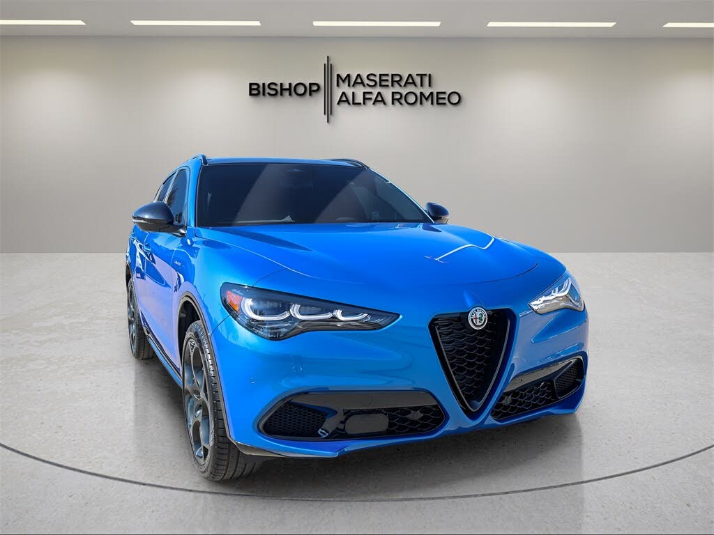 2025 Alfa Romeo Stelvio AWD