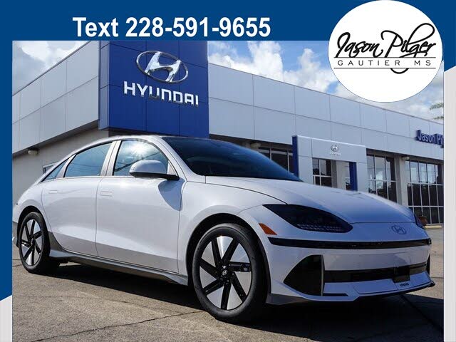 2025 Hyundai Ioniq 6 SE RWD