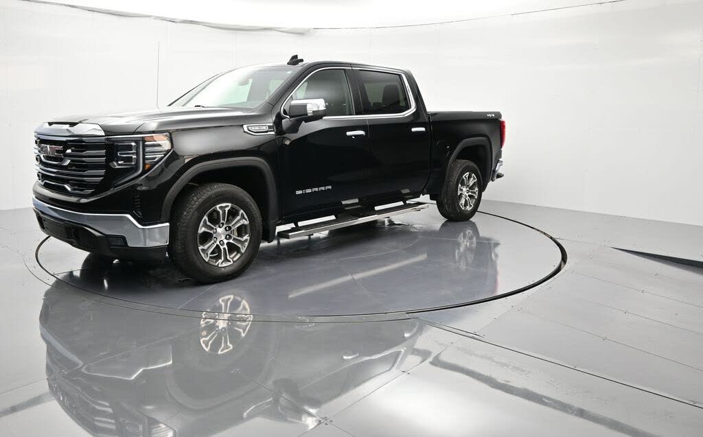 2025 GMC Sierra 1500 SLT Crew Cab 4WD