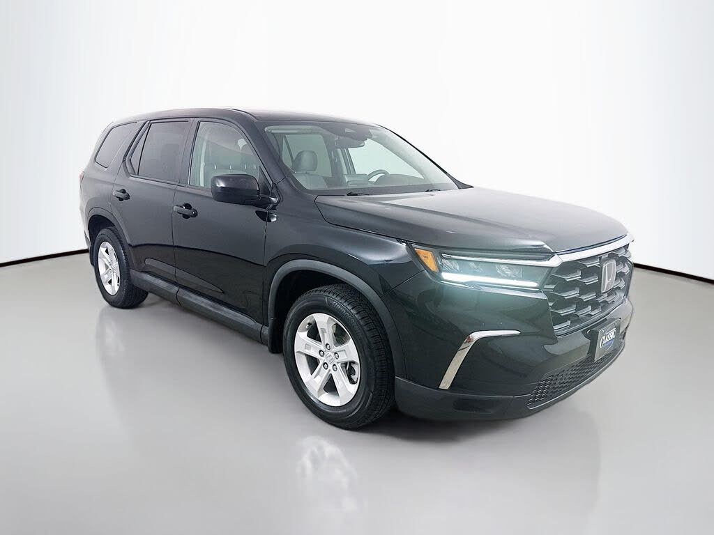 2023 Honda Pilot LX AWD