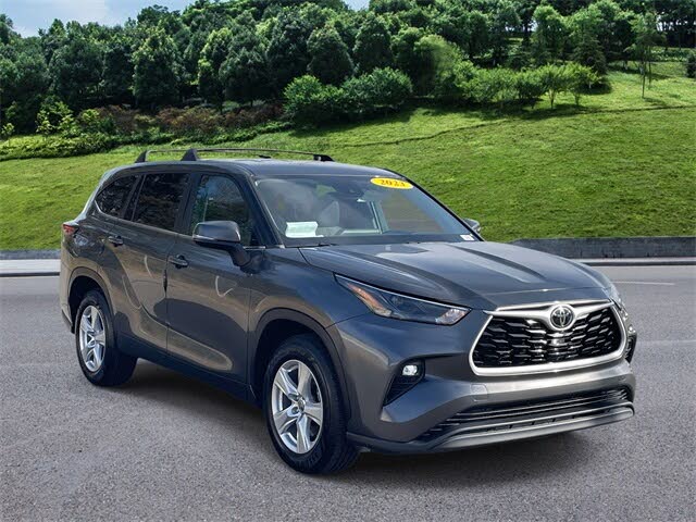 2024 Toyota Highlander LE FWD