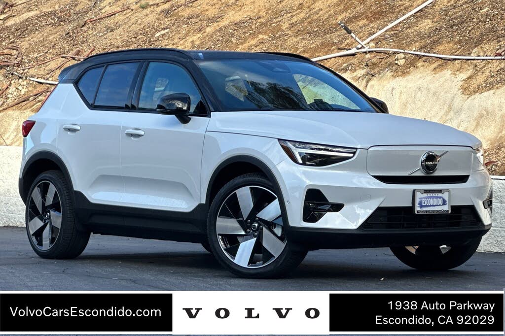 2026 Volvo EX40 Plus RWD