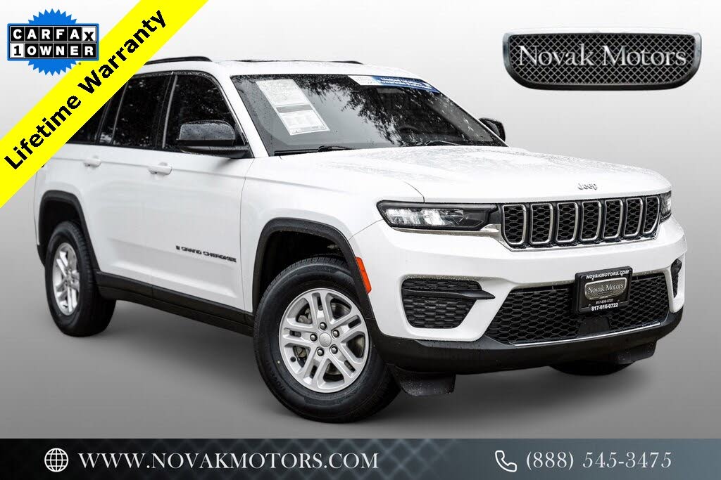 2023 Jeep Grand Cherokee Laredo 4WD