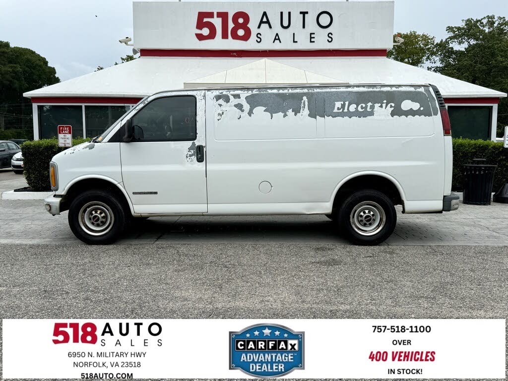 2001 GMC Savana 2500 Passenger Van
