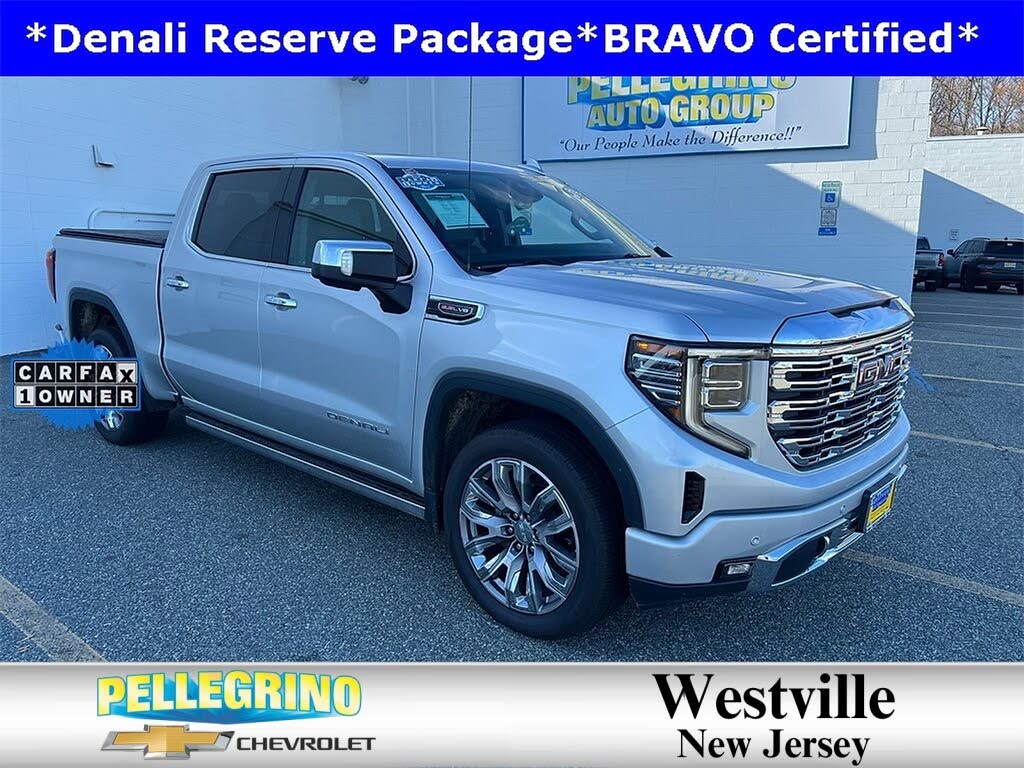 2022 GMC Sierra 1500 Denali Crew Cab 4WD