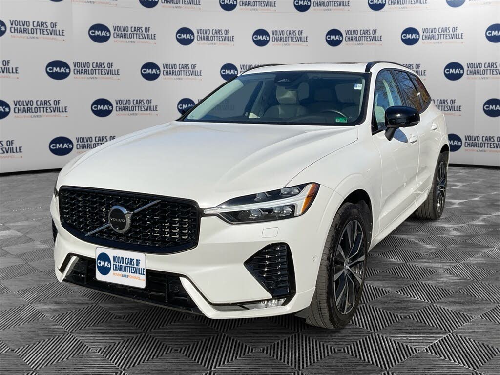 2024 Volvo XC60 B5 Plus Dark Theme AWD