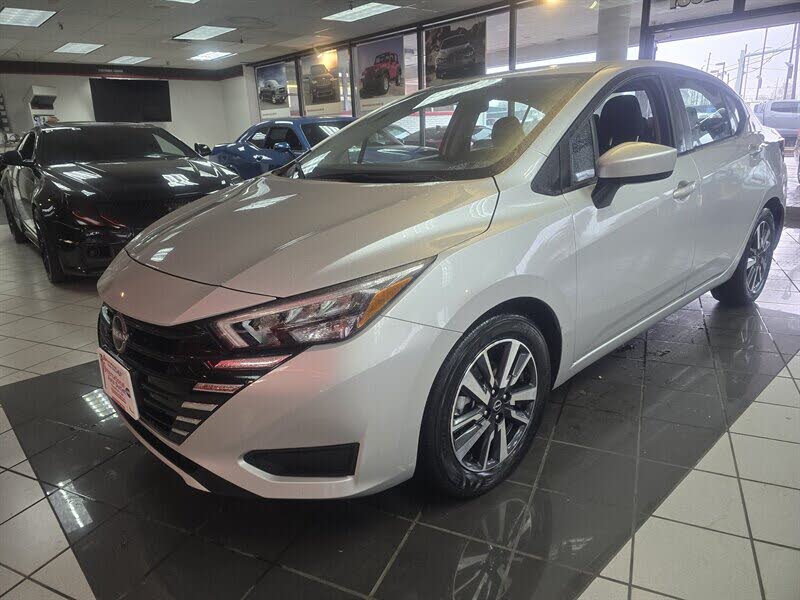 2025 Nissan Versa SV FWD