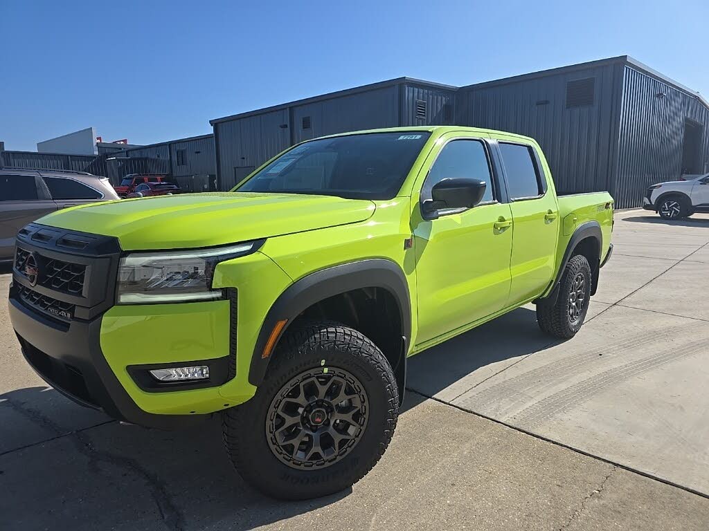 2026 Nissan Frontier PRO-4X Crew Cab 4WD