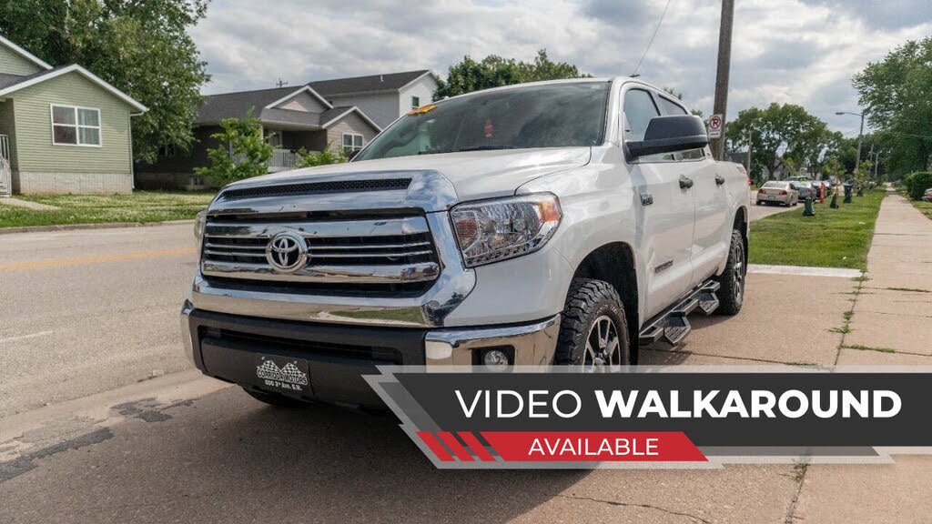 2017 Toyota Tundra SR5 CrewMax 5.7L FFV 4WD