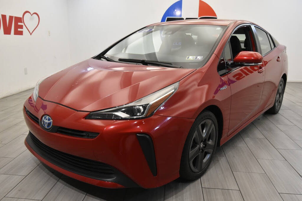 2019 Toyota Prius Limited FWD