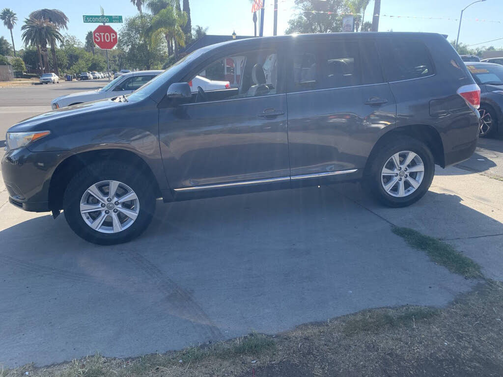 2011 Toyota Highlander Base