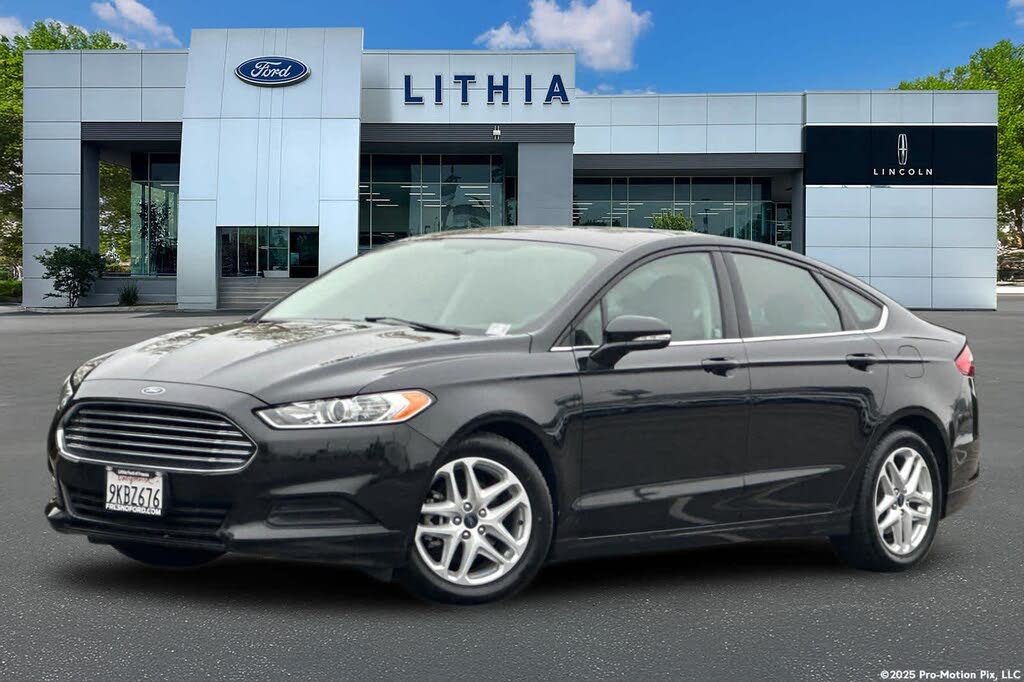 2015 Ford Fusion SE