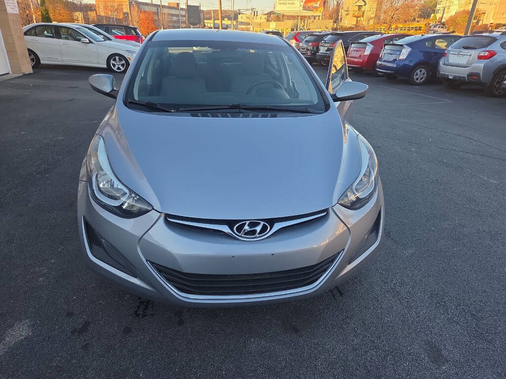 2016 Hyundai Elantra SE FWD