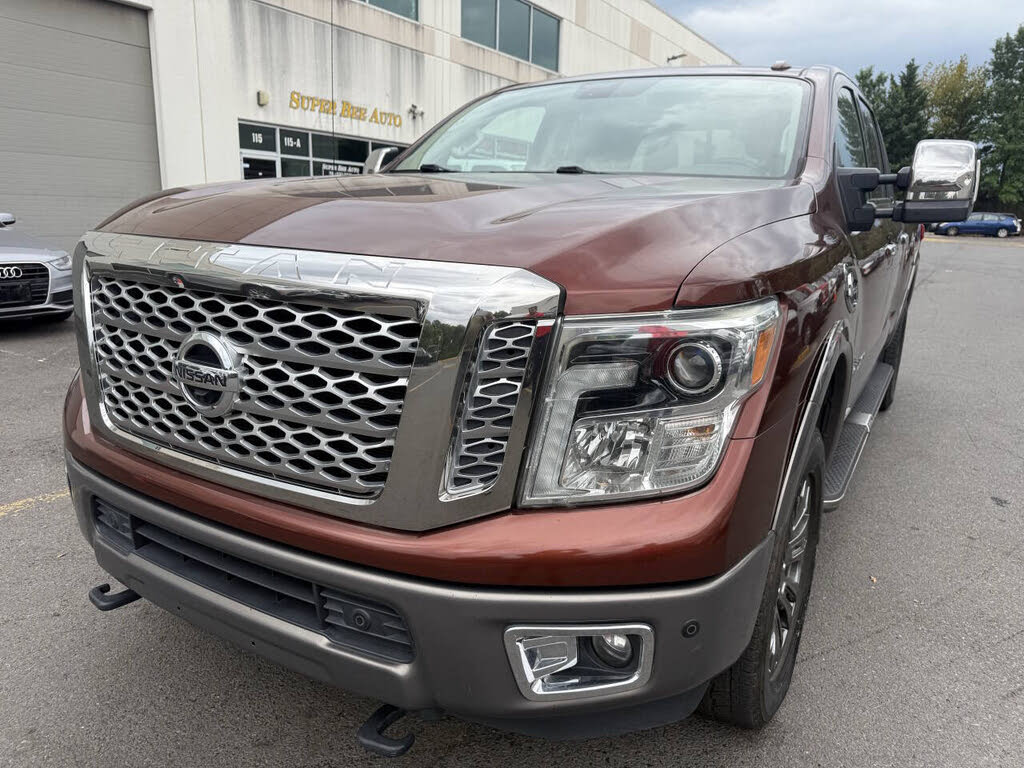 2016 Nissan Titan XD SL