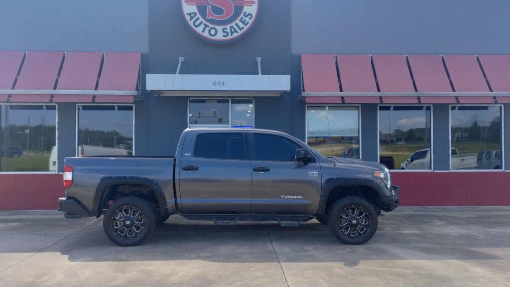 2018 Toyota Tundra SR5 CrewMax 5.7L FFV 4WD