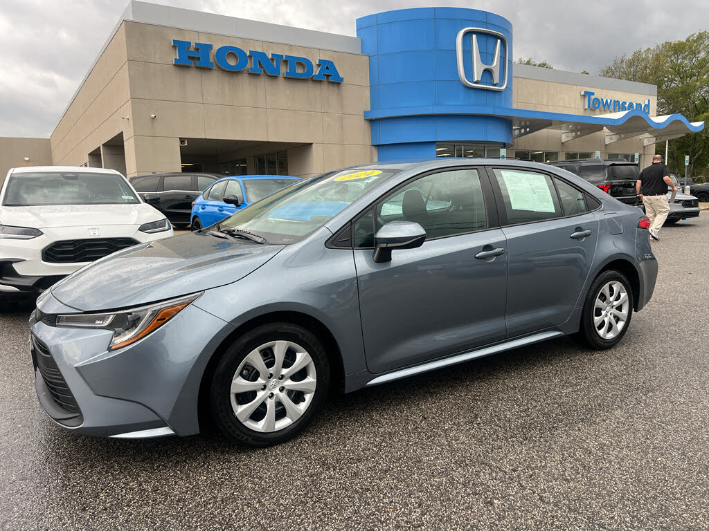 2024 Toyota Corolla LE FWD