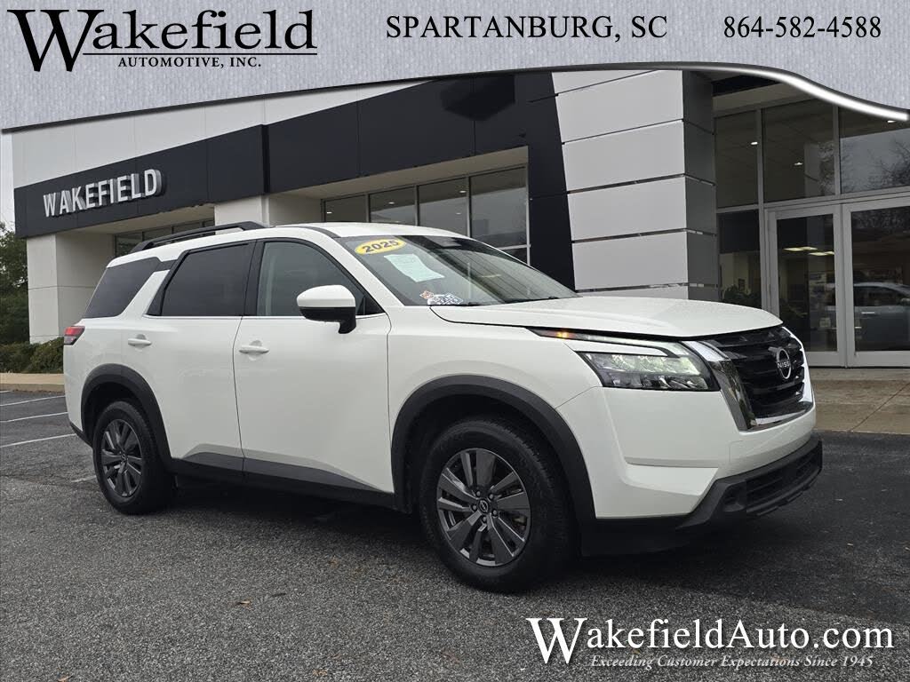 2025 Nissan Pathfinder SV FWD