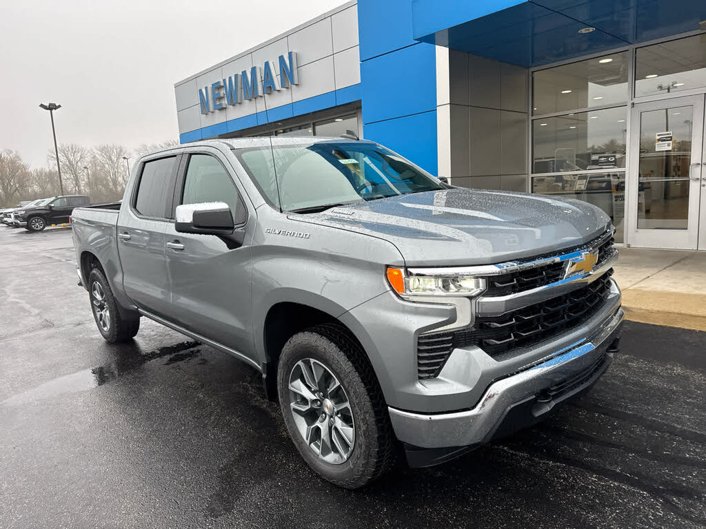 2026 Chevrolet Silverado 1500 LT Crew Cab 4WD