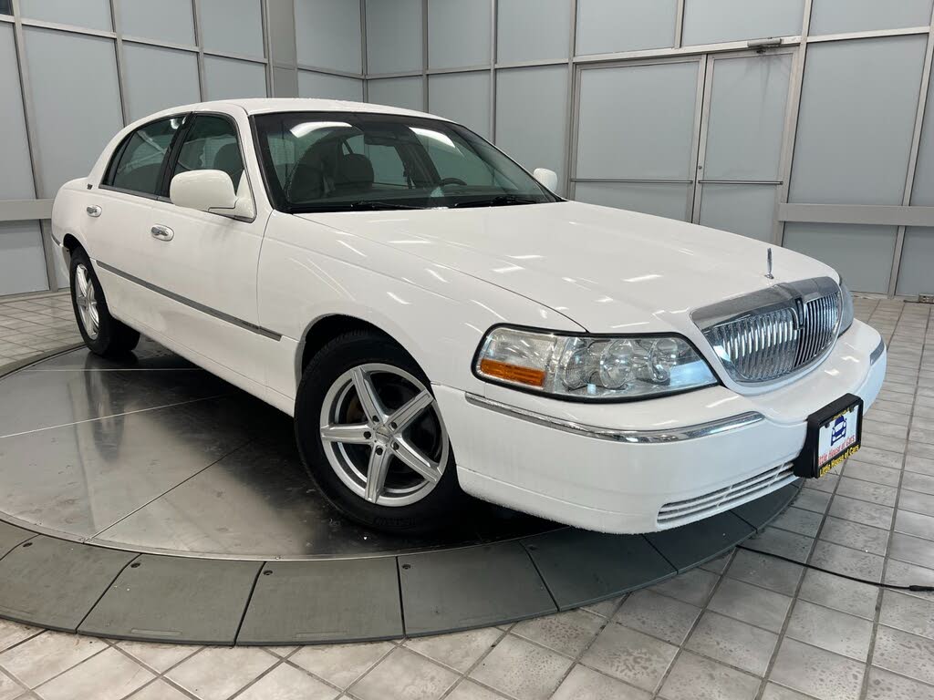 2009 Lincoln Town Car Signature Limited
