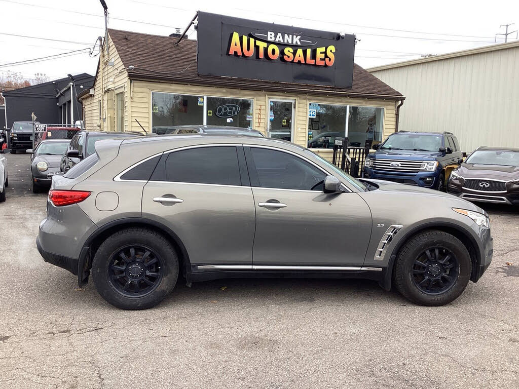 2014 INFINITI QX70 3.7 RWD