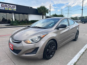 Hyundai Elantra SE FWD