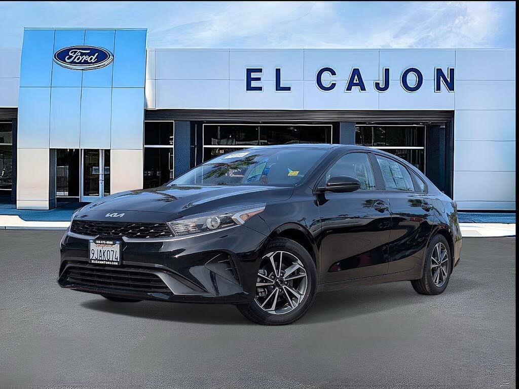 2023 Kia Forte LXS FWD