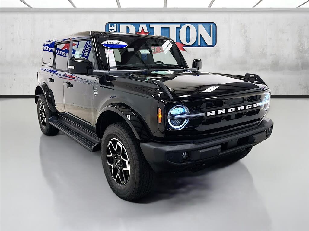 2025 Ford Bronco Outer Banks 4-Door 4WD