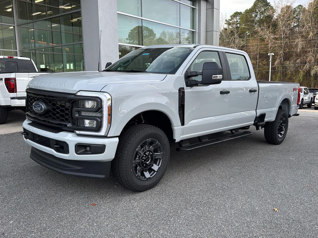 2026 Ford F-350 Super Duty XL Crew Cab 4WD