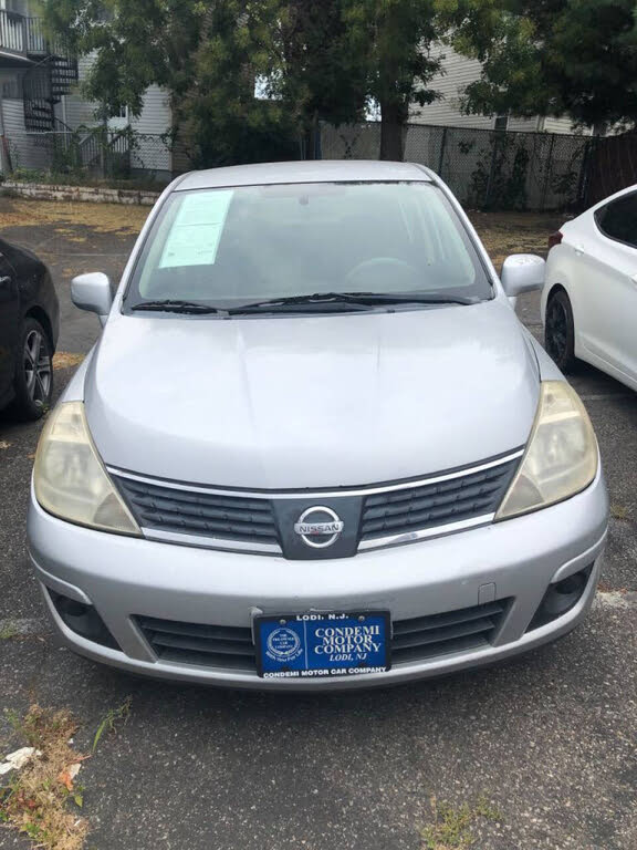 2007 Nissan Versa S Hatchback