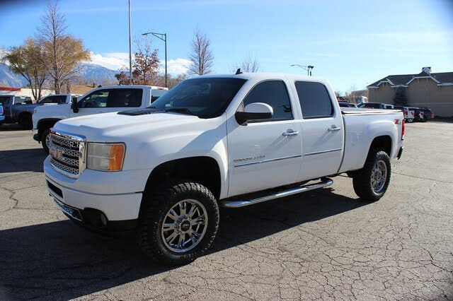 2013 GMC Sierra 2500HD Denali Crew Cab SB 4WD