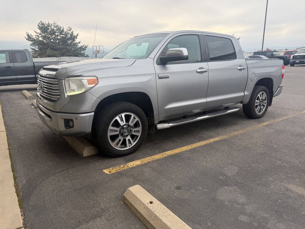 2016 Toyota Tundra Platinum CrewMax 5.7L 4WD