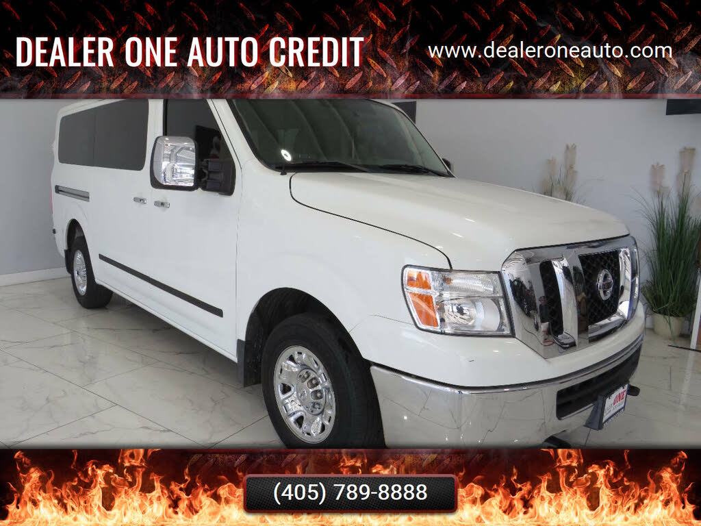 2017 Nissan NV Passenger SV V8