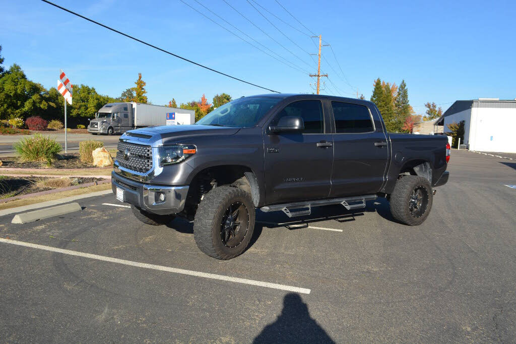 2019 Toyota Tundra SR5 CrewMax 5.7L 4WD