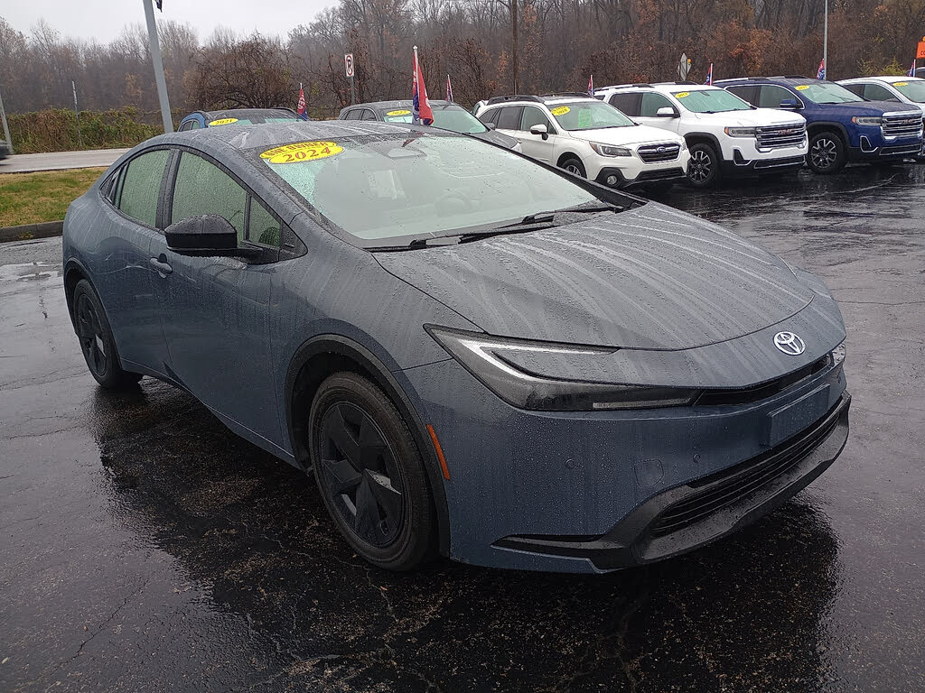 2024 Toyota Prius LE FWD