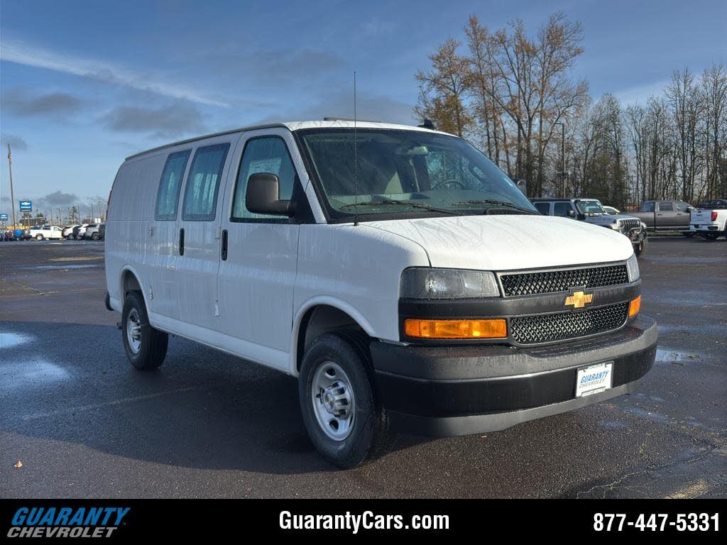 2025 Chevrolet Express Cargo 3500 RWD