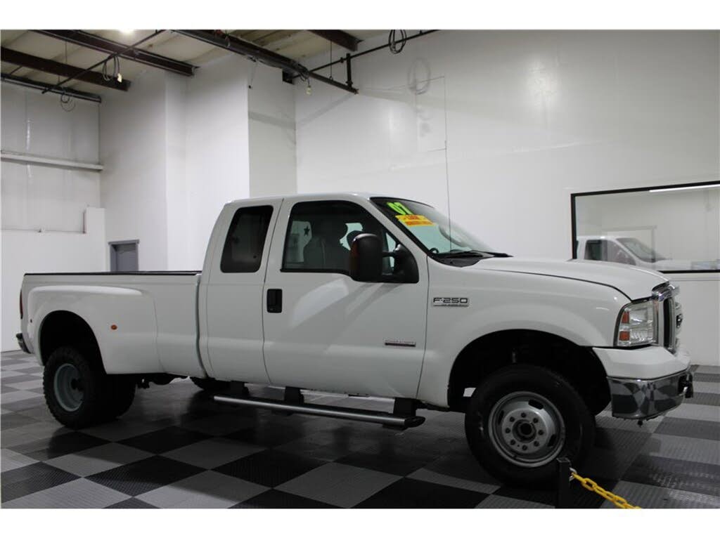 2007 Ford F-250 Super Duty Lariat Super Cab 4WD