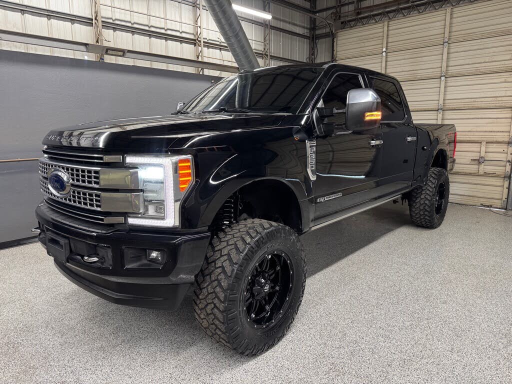 2017 Ford F-350 Super Duty Platinum Crew Cab 4WD