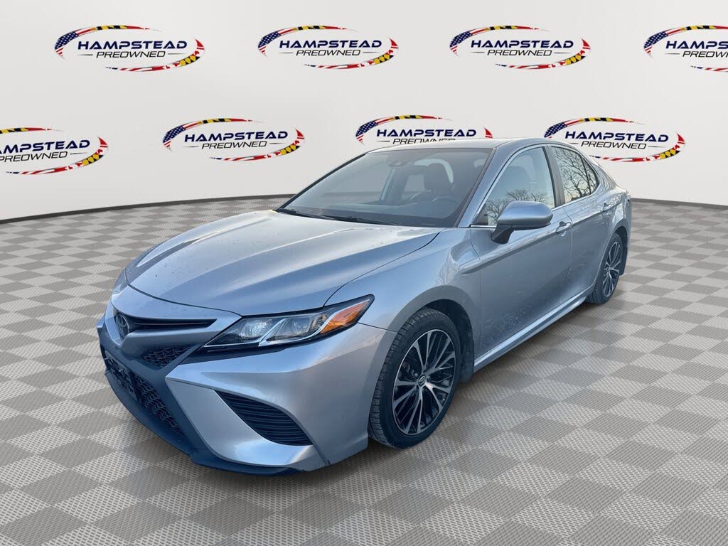2019 Toyota Camry SE FWD