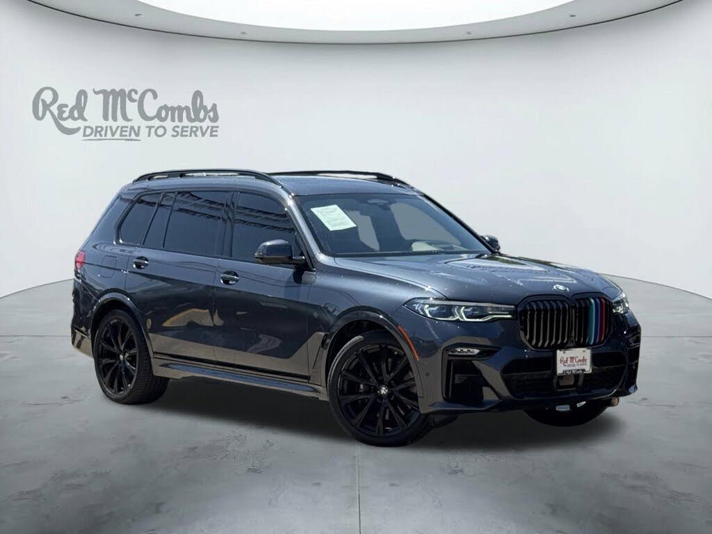 2022 BMW X7 M50i AWD