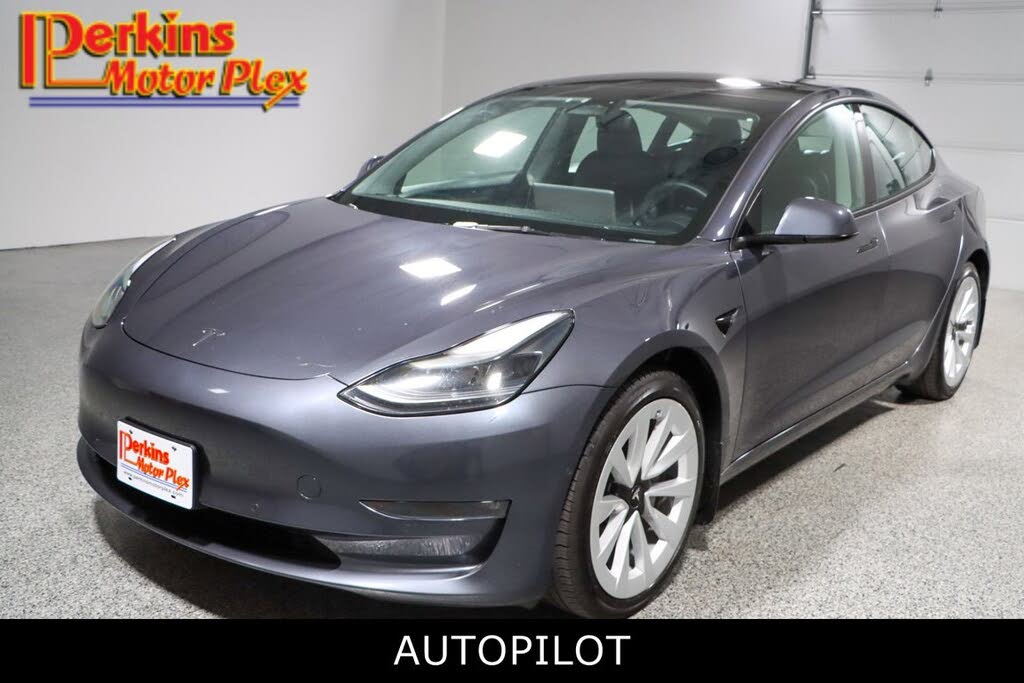 2022 Tesla Model 3 Long Range AWD