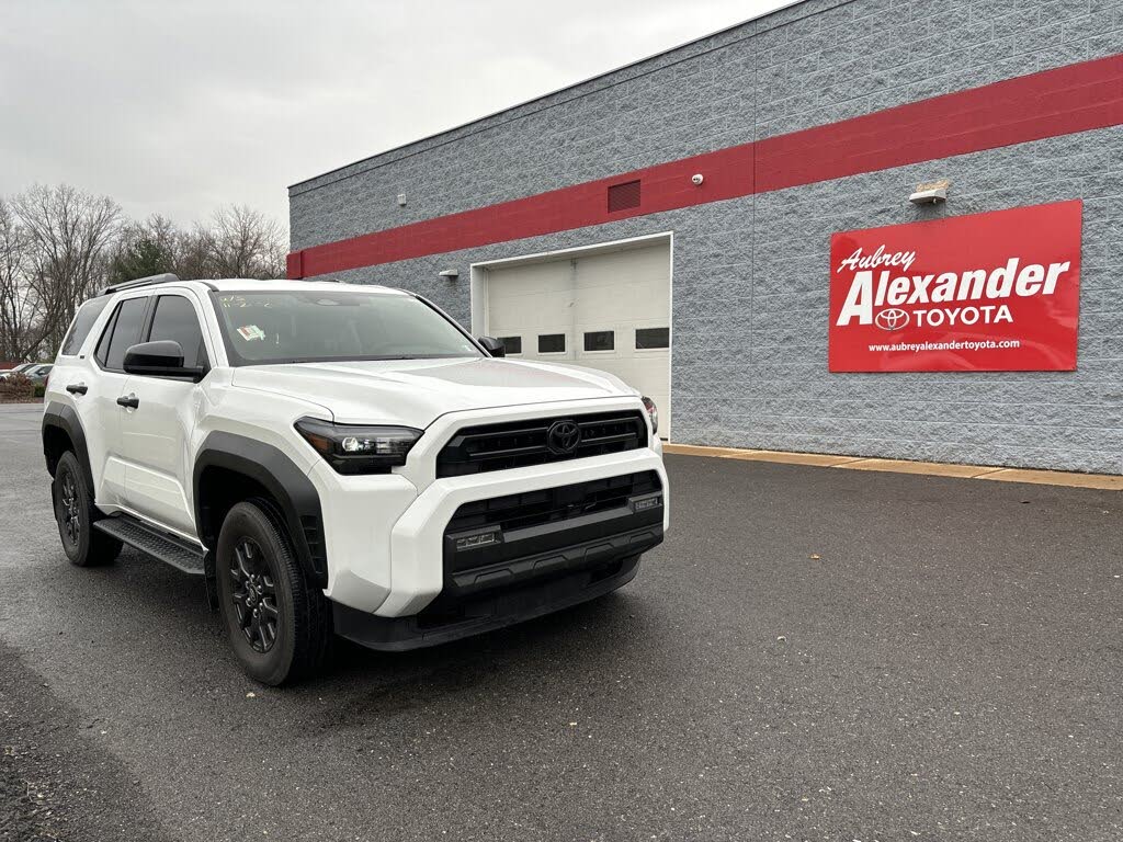 2025 Toyota 4Runner SR5 4WD