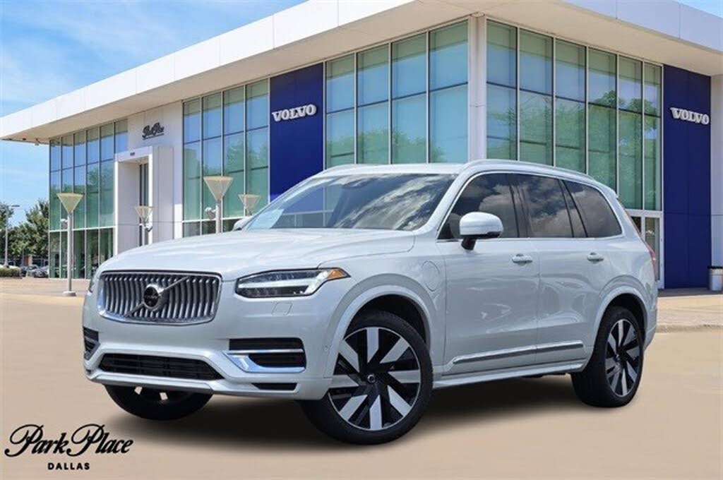 2025 Volvo XC90 Recharge T8 Plus Bright Theme 7-Passenger eAWD